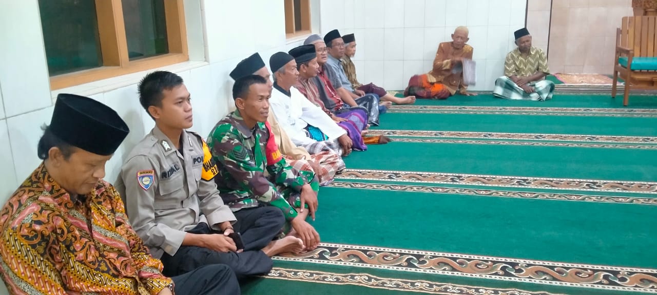 Babinsa Ceper Hadiri Safari Sholat Subuh Bareng Muspika