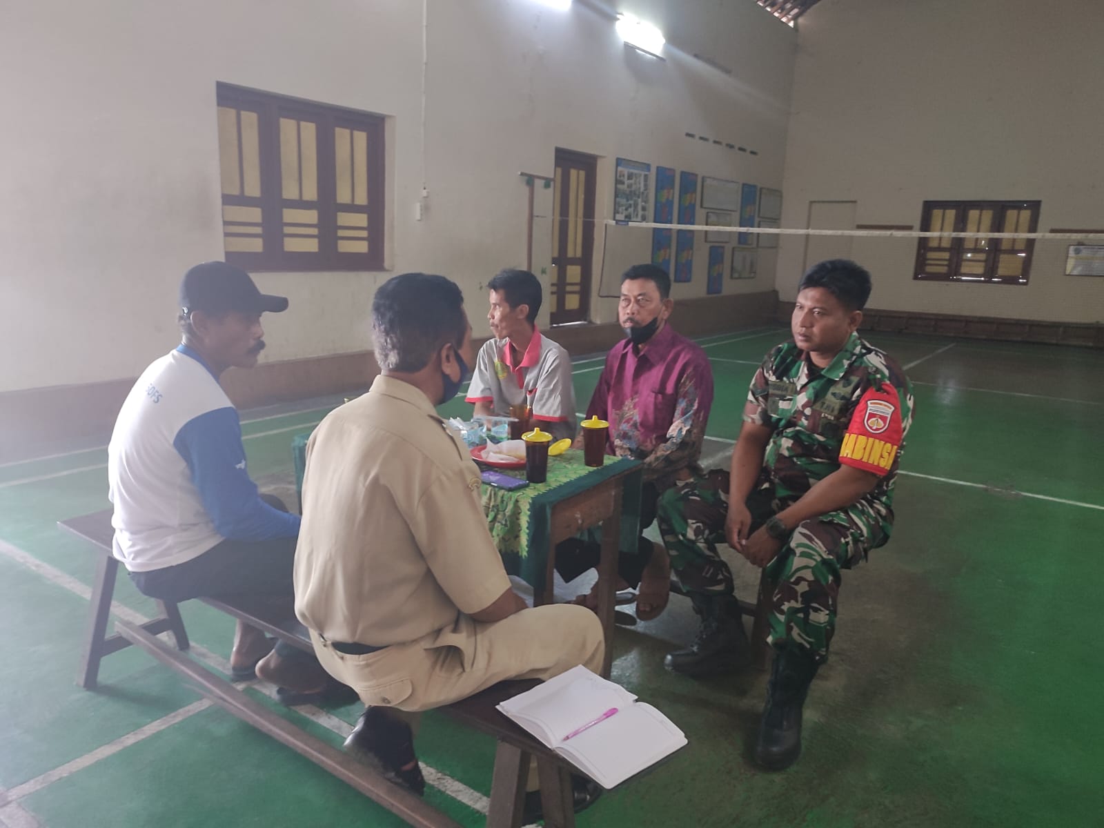 Guyubnya Babinsa Ceper Dengan Perangkat Desa Dan Warga