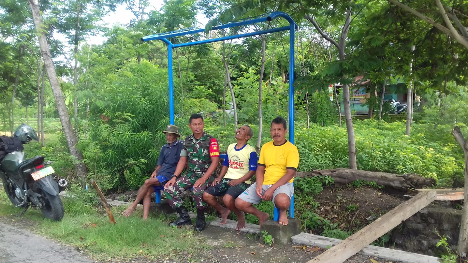 Babinsa Ceper Himbau Jaga Keamanan Dan Ketertiban Lingkungan