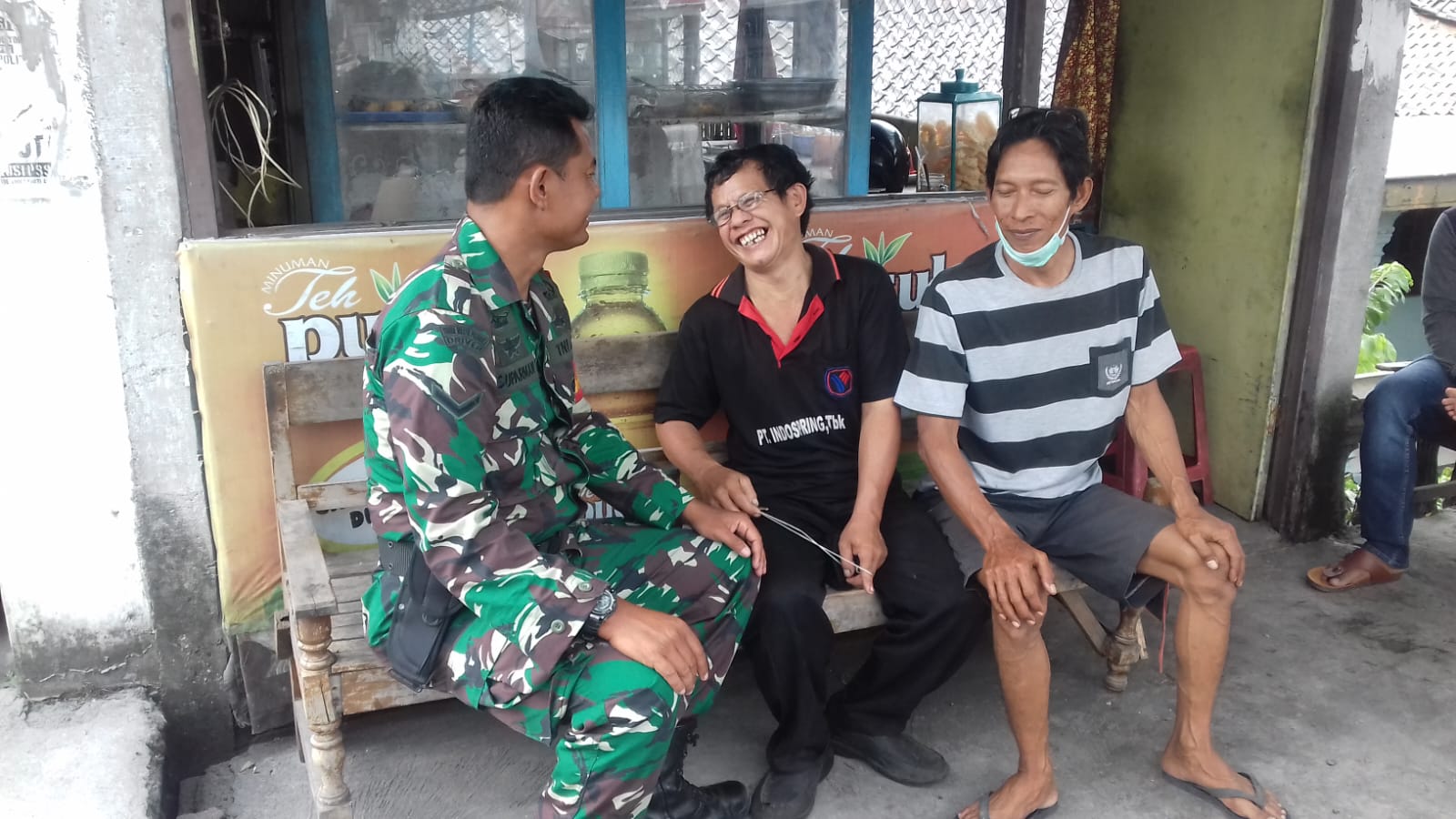 Himbaunya Babinsa Ceper Di Musim Penghujan