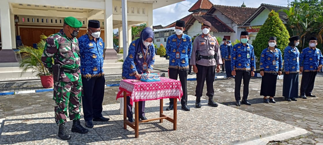 Danramil Prambanan Hadiri Upacara Peringatan HUT Korpri Tingkat Kecamatan