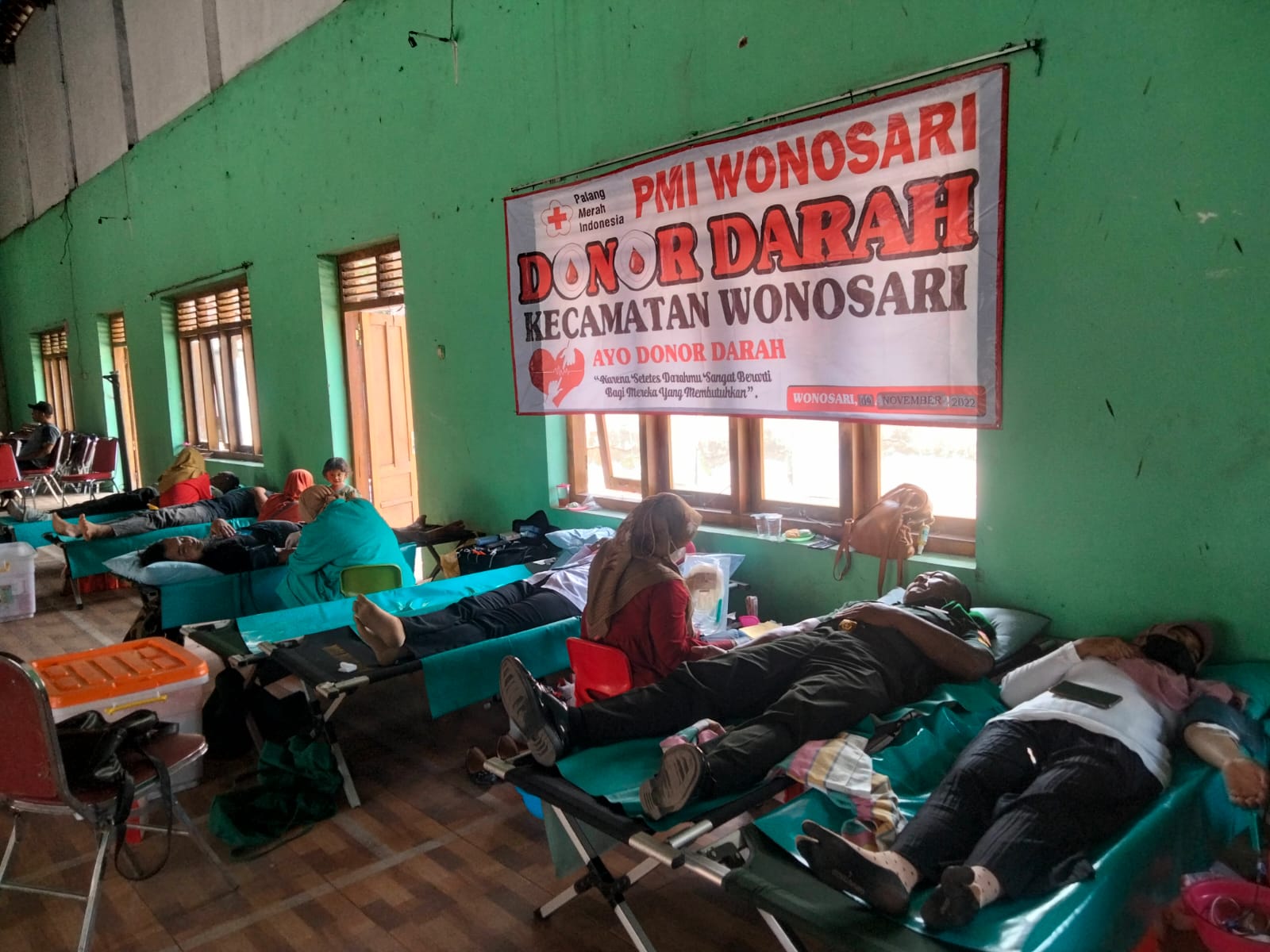 Wujudkan Kepedulian Sesama, Babinsa Wonosari Lakukan Donor Darah