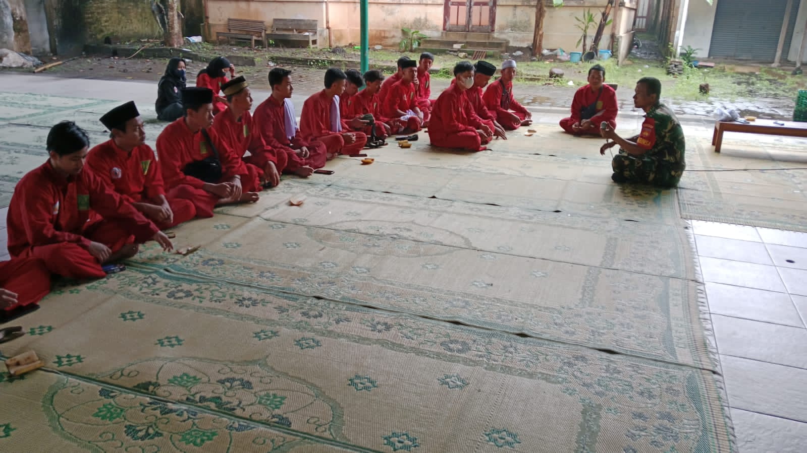 Eratkan Silaturahmi, Babinsa Wonosari Datangi Perguruan Pagar Nusa