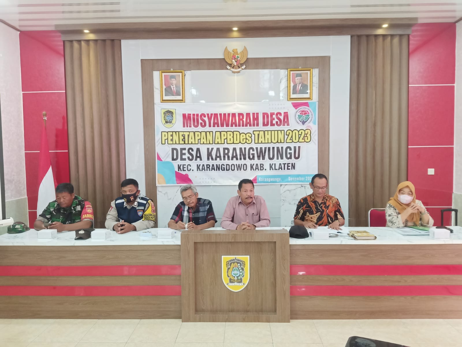 Babinsa Karangdowo Hadiri Musdessus Penetapan APBDes Desa Karangwungu