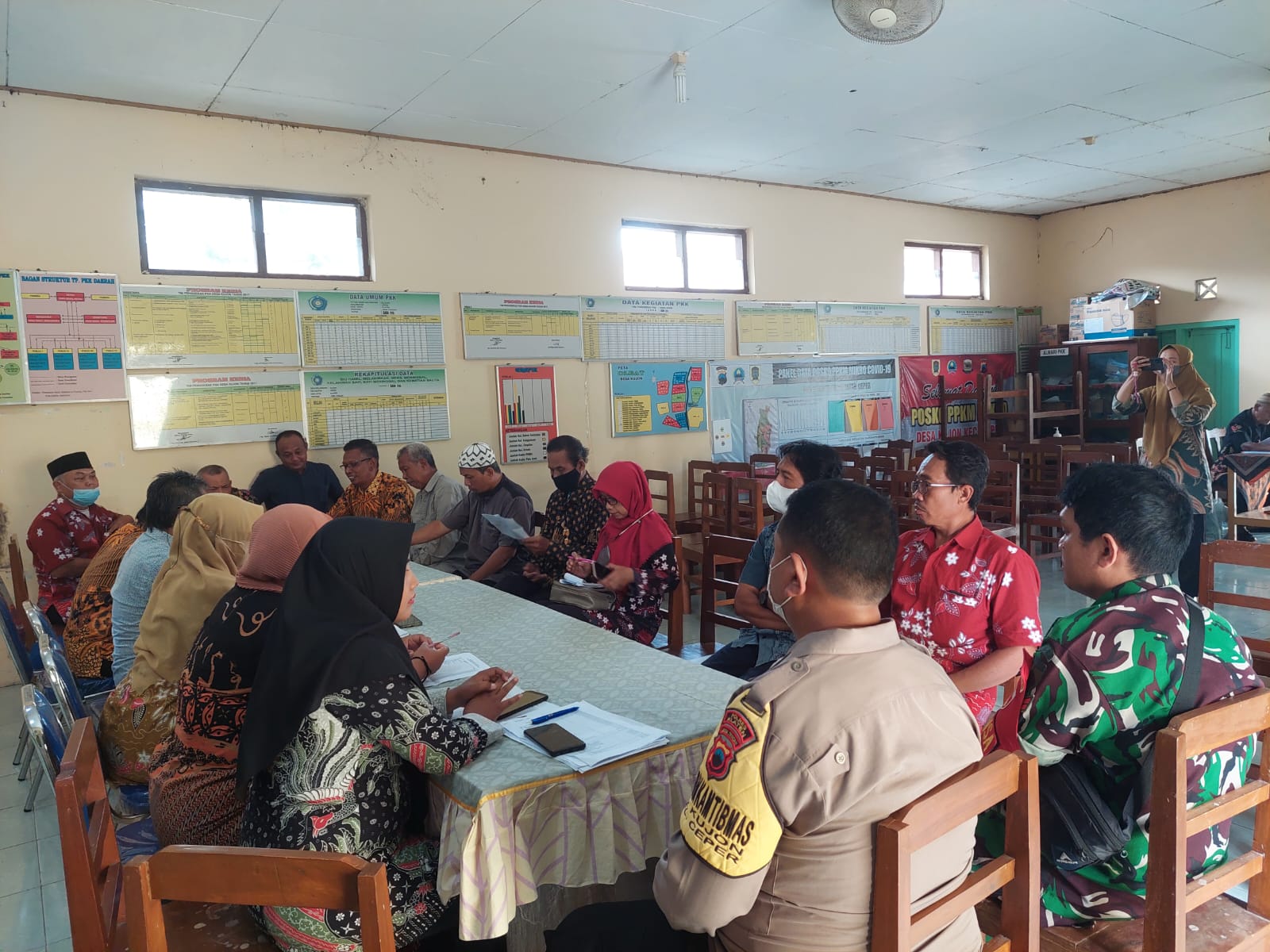 Tingkatkan Peran, Babinsa Ceper Hadiri Musrenbang Desa Kujon