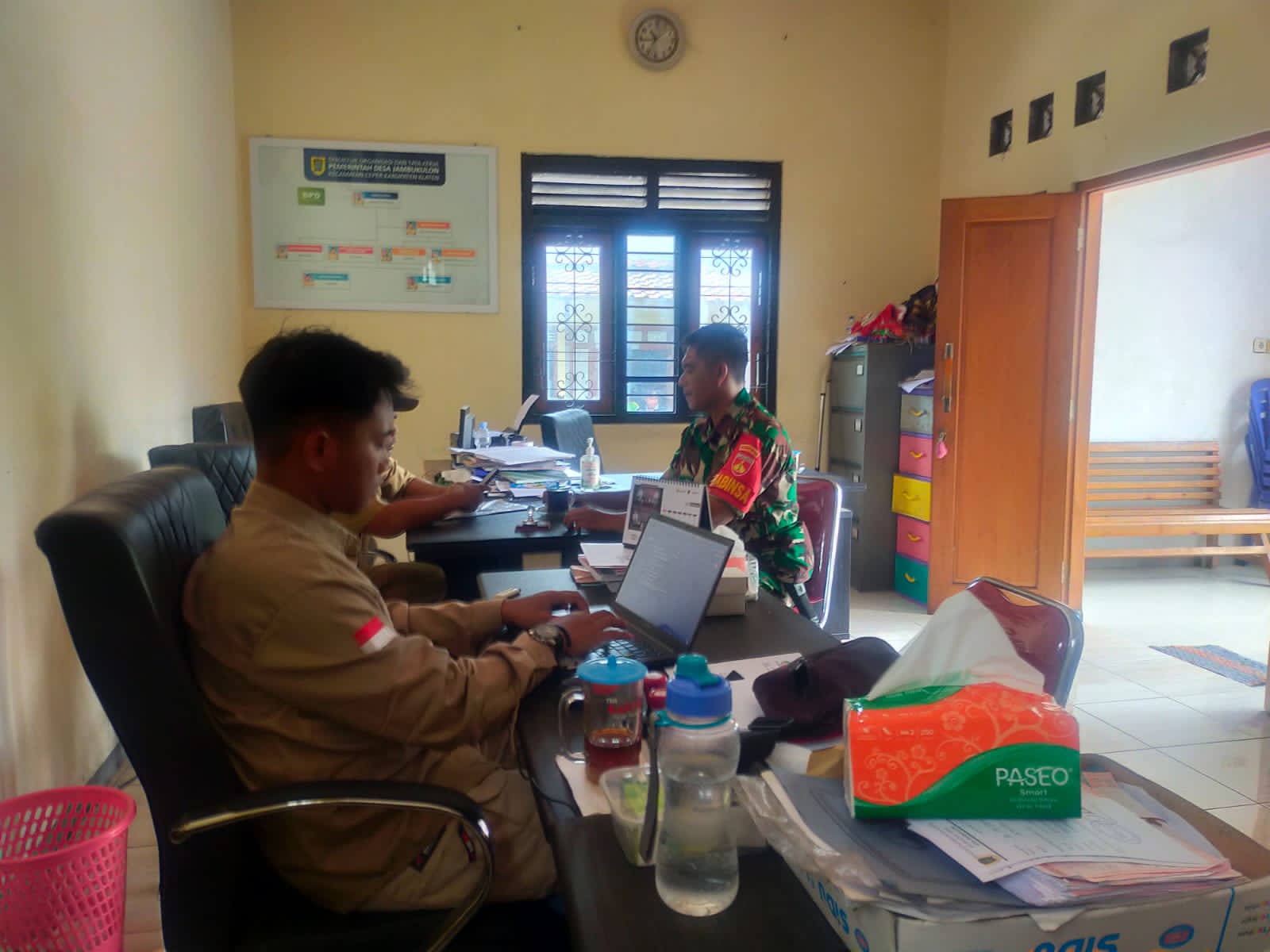 Babinsa Ceper Tingkatkan Sinergitas Pemerintah Desa