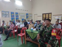 Babinsa Ceper Dampingi Pembagian Bantuan Bibit Cabe