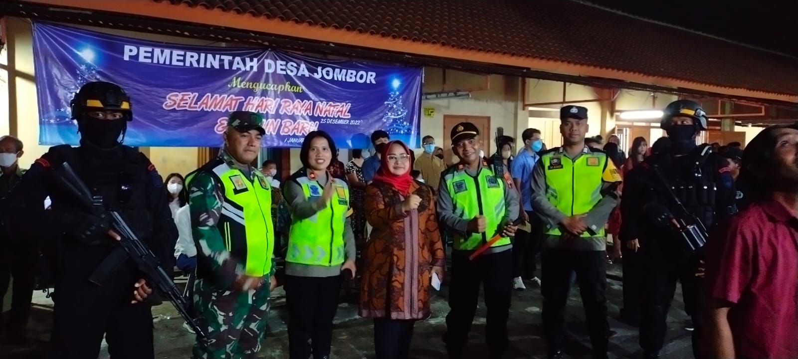 Sinergitas Koramil 23/Ceper Amankan Ibadah Natal Gereja Katolik Theresia Jombor