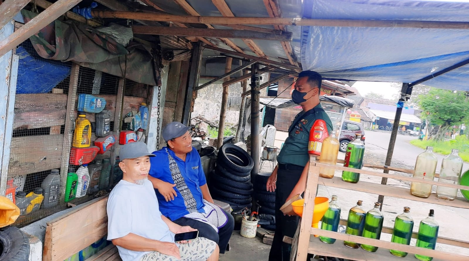 Babinsa Ceper Ingatkan Hidup Sehat Dan Jaga Kebersihan