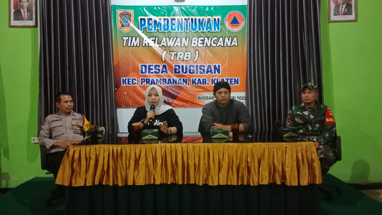 Babinsa Prambanan Hadiri Pembentukan Dan Pelatihan Tim Relawan Bencana Desa Bugisan