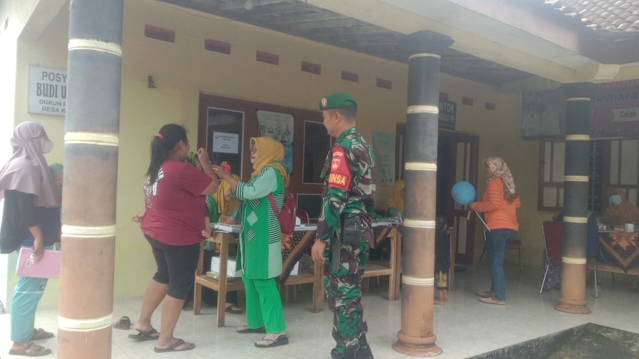 Gelaran Posyandu Balita Desa Kurung, Babinsa Ceper Siap Dampingi