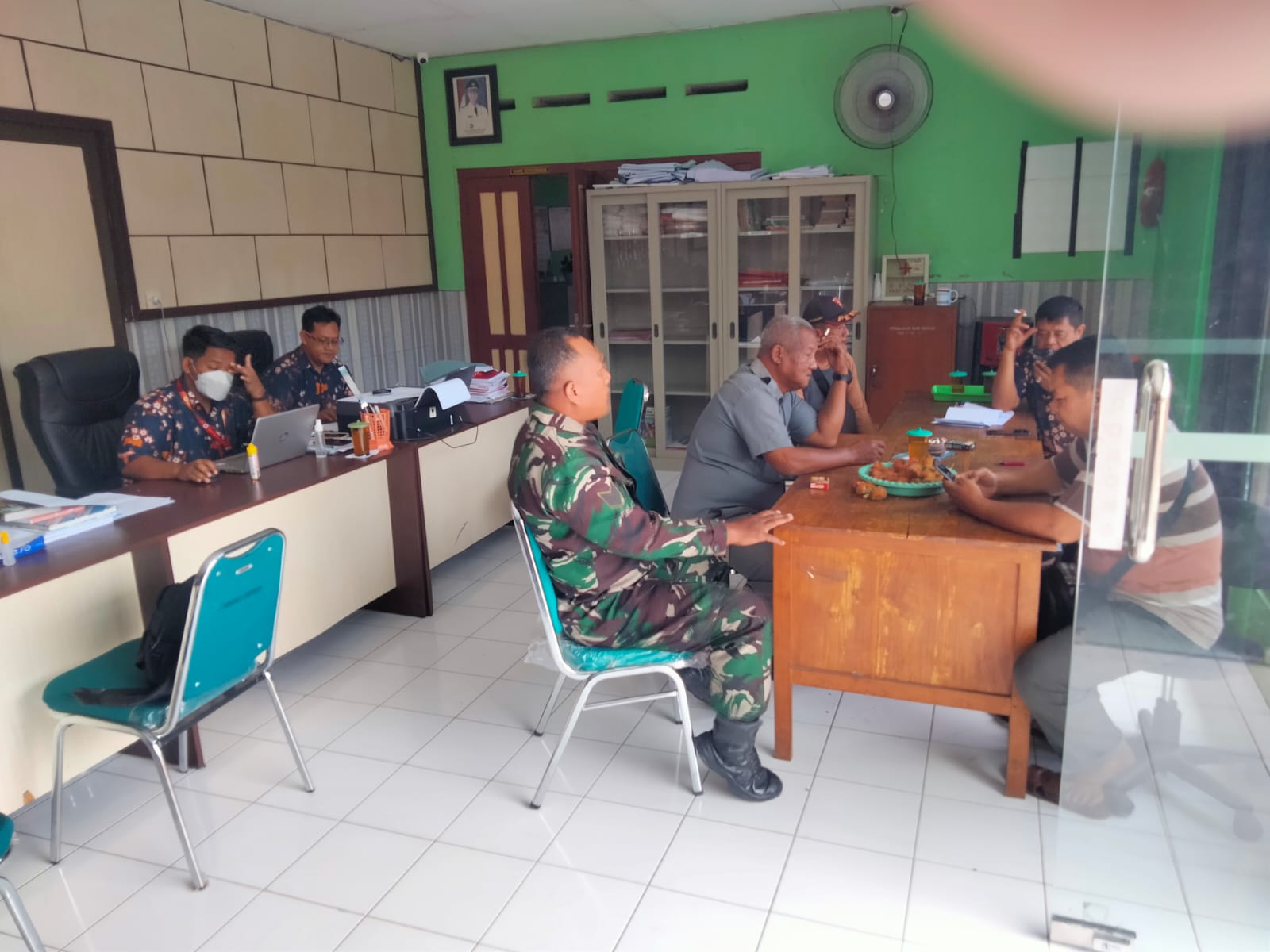 Babinsa Koramil Wonosari Jalin Komunikasi Bersama Perangkat Desa