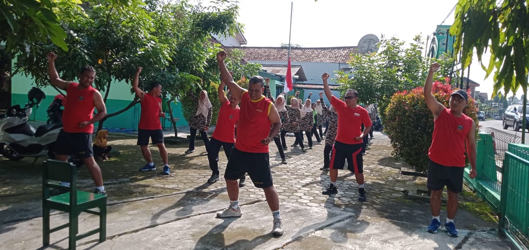 Gelar Senam SKJ 88, Anggota Koramil 19 Trucuk Senam Bersama Persit