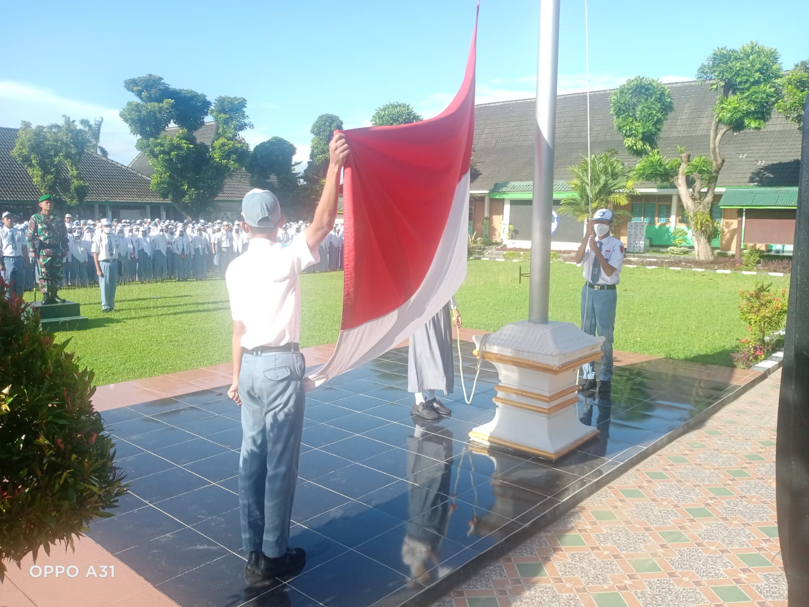 Jadi Pembina Upacara Bendera, Bati Tuud Koramil Prambanan Beri Motivasi Siswa