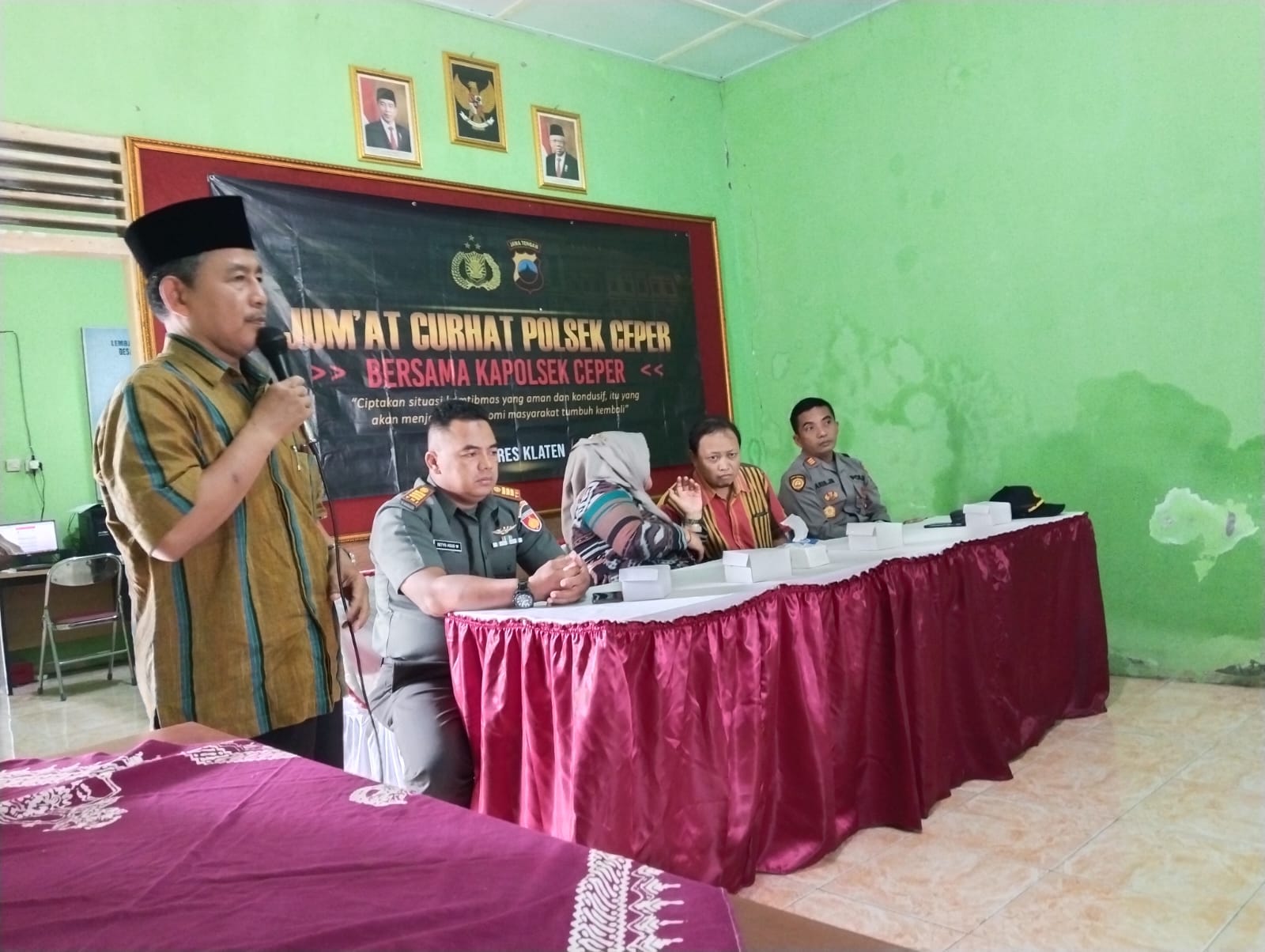 Danramil Ceper Hadiri Kegiatan Jumat Curhat