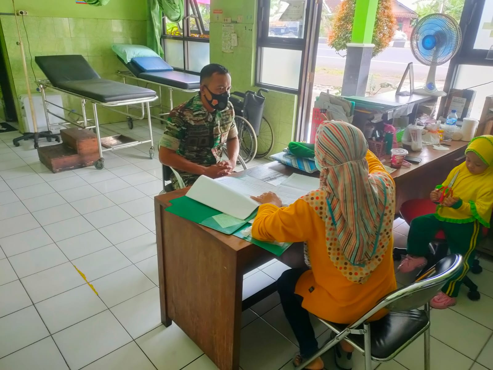 Upaya Babinsa Koramil Prambanan Atasi Perbaikan Gizi Balita