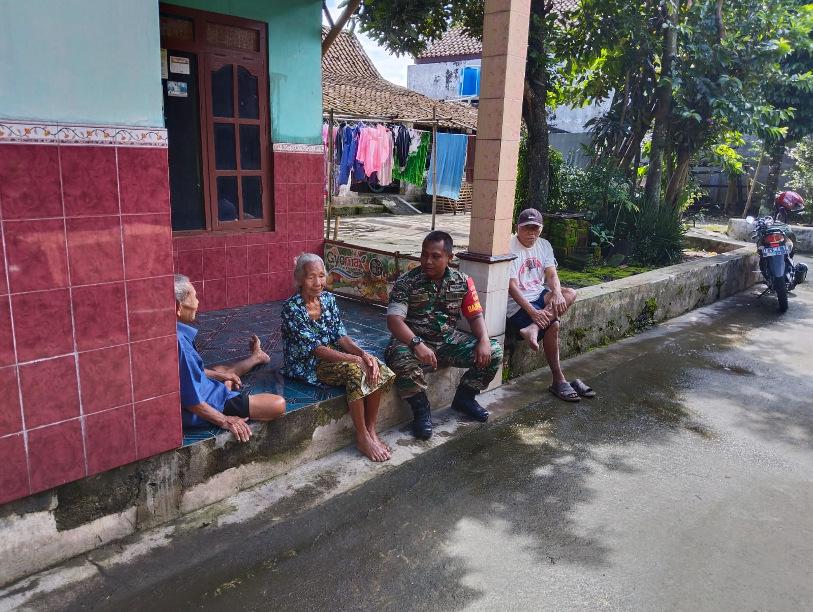 Babinsa Wonosari Dekatkan Diri Bersama Warga Binaan