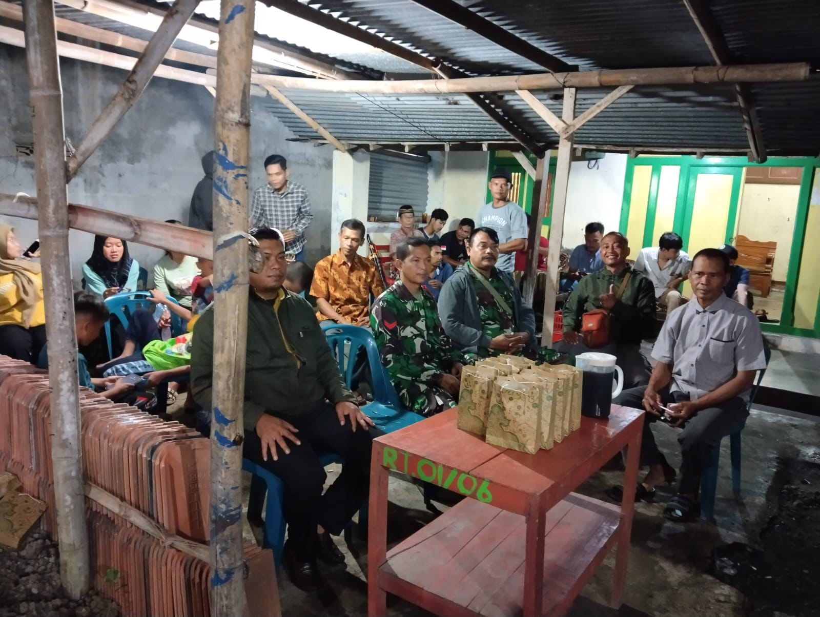 Manunggal Bersama Rakyat, Babinsa Ceper Hadiri Halal Bihalal Warga Binaan