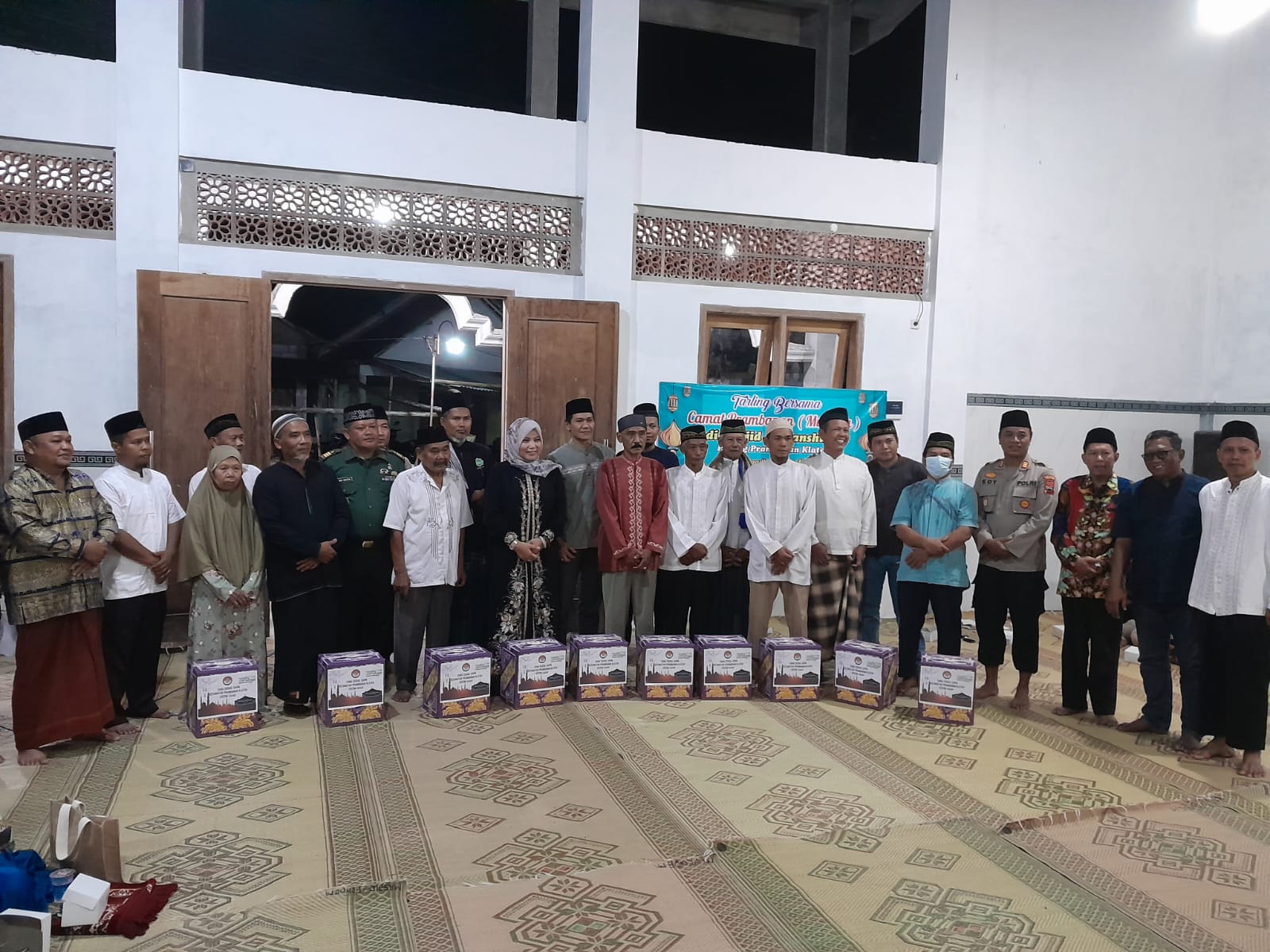 Danramil Prambanan Bersama Forkopimcam Prambanan Tarawih Keliling