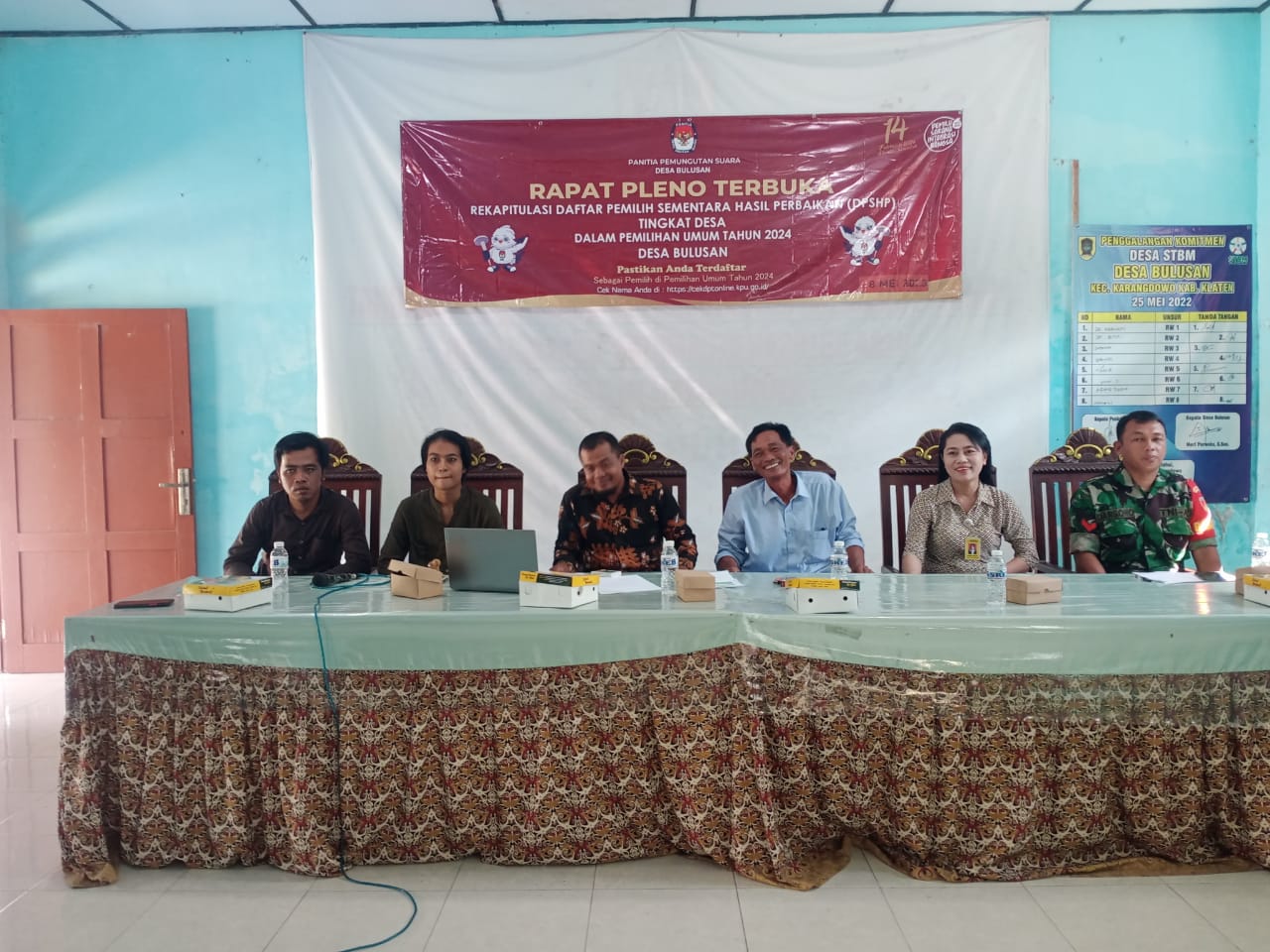 Babinsa Karangdowo Hadiri Rapat Rekapitulasi Daftar Pemilih Sementara Hasil Perbaikan Desa Bulusan