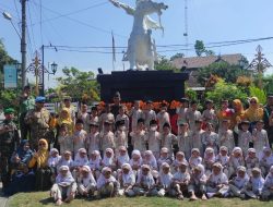 Kunjungan TK Hidayatul Qur’an Di Koramil 12 Manisrenggo, Bati Komsos Sampaikan Ini?