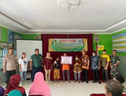 Beri Rasa Aman, Babinsa Koramil Karangdowo Amankan Penyaluran BLT Dana Desa Tahap VI TA 2023