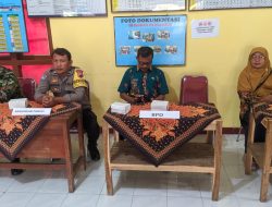 Tekan Stunting, Babinsa Koramil Ceper Hadiri Rembuk Stunting Tingkat Desa