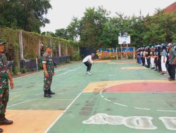 Tanamkan Kekompakan, Babinsa Prambanan Latih Paskibra Tingkat Kecamatan