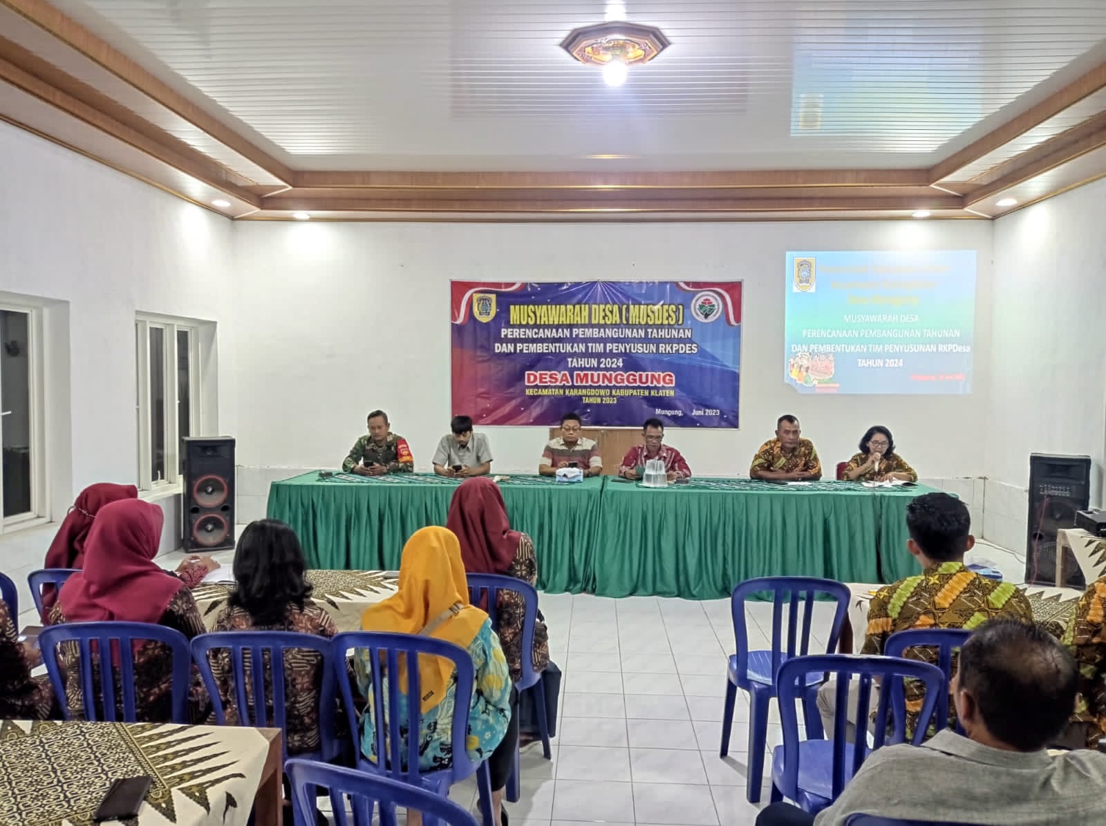 Dukung Program Desa Mungung, Babinsa Koramil Karangdowo Hadiri Musdes Penyusunan RKPDes