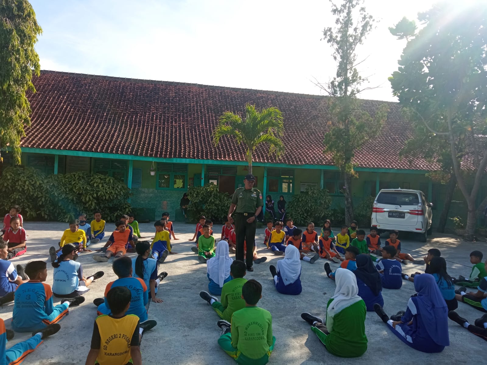 Bati Tuud Koramil 17/Karangdowo Beri Wasbang Siswa SMPN 1 Karangdowo