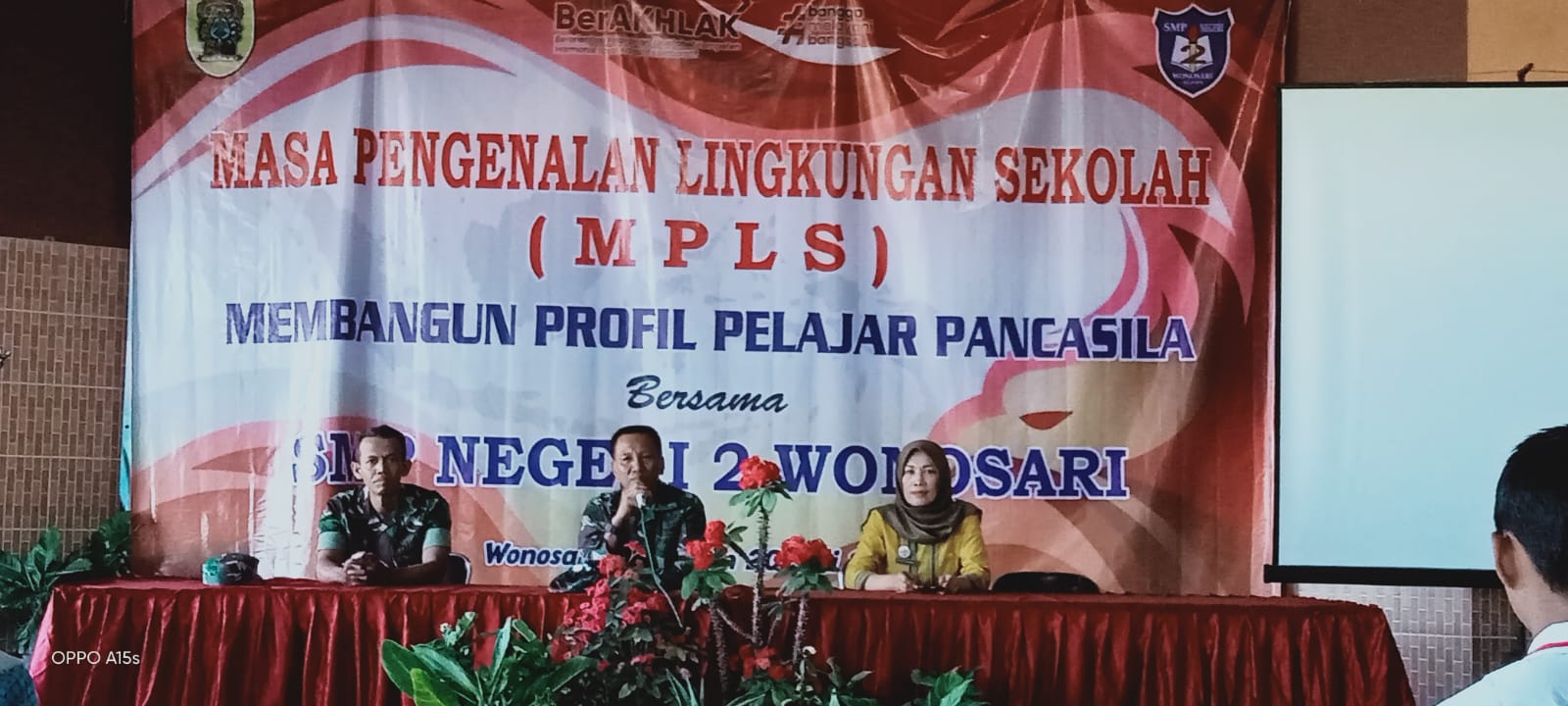 Bati Komsos Bersama Babinsa Wonosari Beri Wasbang Siswa SMP N 2 Wonosari
