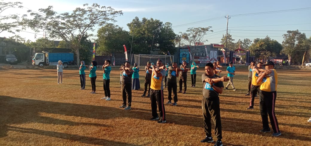 Gebyar Sehat Bugar, Danramil Wonosari Beserta Anggota Ikuti Senam Gerakan Masyarakat