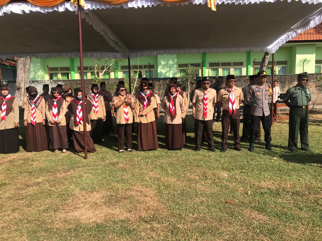Babinsa Karangdowo Hadiri Upacara Peringatan HUT Pramuka Kwartir Ranting Kecamatan Karangdowo