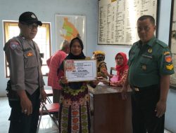 Babinsa Ceper Damping Penyaluran BLT DD Desa Kuncen