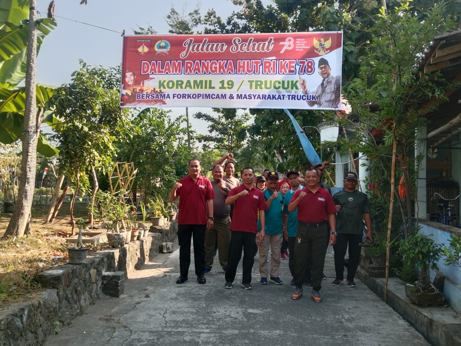 Peringati Kemerdekaan RI, Koramil 19 Trucuk Bersama Muspika Jalan Sehat Bersama Warga