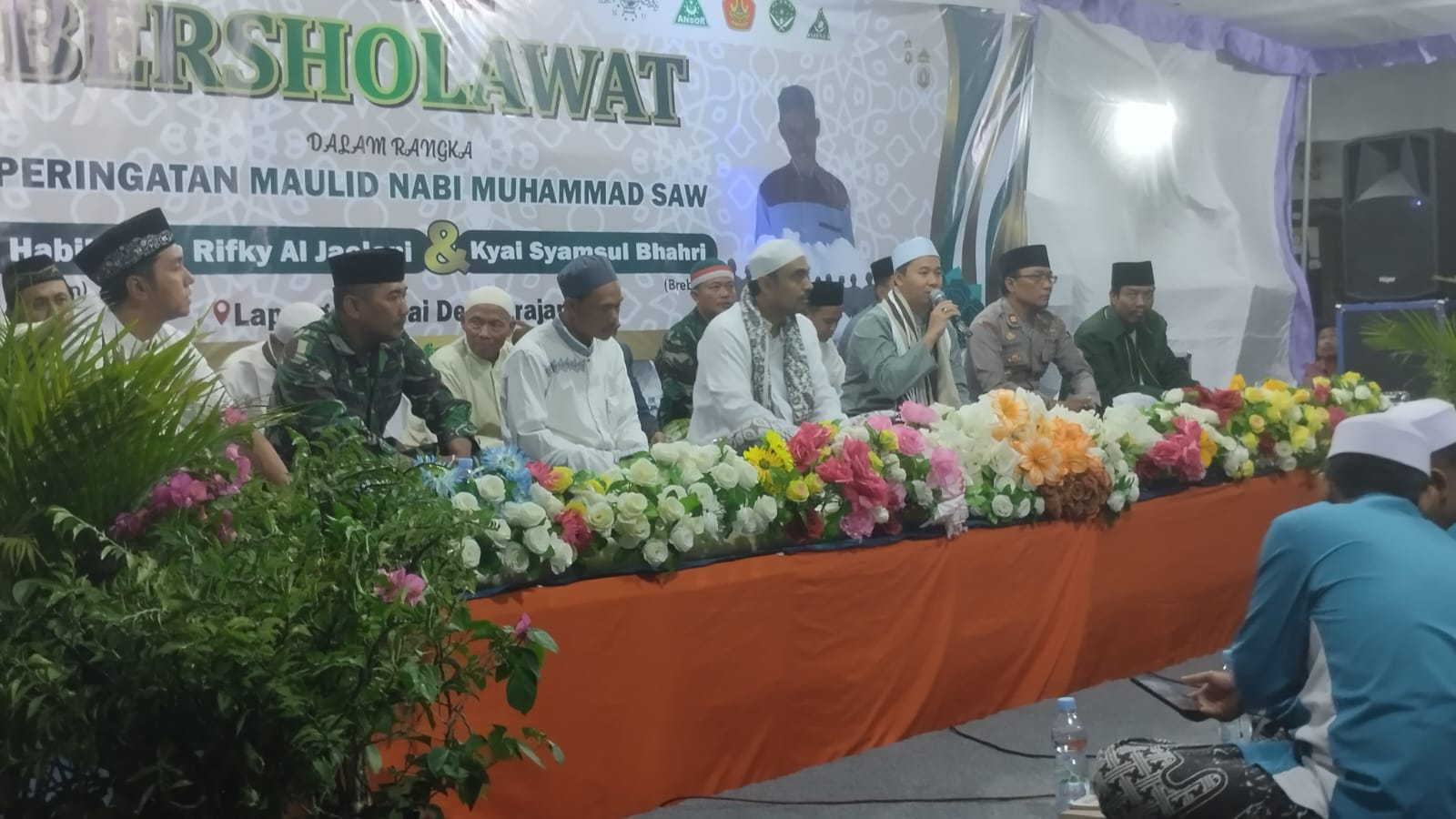 Babinsa Koramil 01/Kota Hadiri Krajan Bersholawat