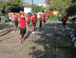 Jaga Stamina Anggotanya, Danramil Manisrenggo Pimpin Olahraga Lari, Jalan Dan Senam Aerobik