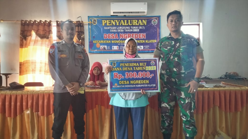 Monitoring Babinsa Wonosari Pada Penyaluran BLT DD Tahap IX TA 2023 Desa Ngreden