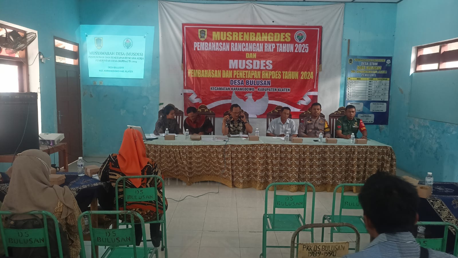 Babinsa Karangdowo Hadiri Musrenbangdes Bahas Penetapan RKPDesa Tahun 2024 Desa Bulusan