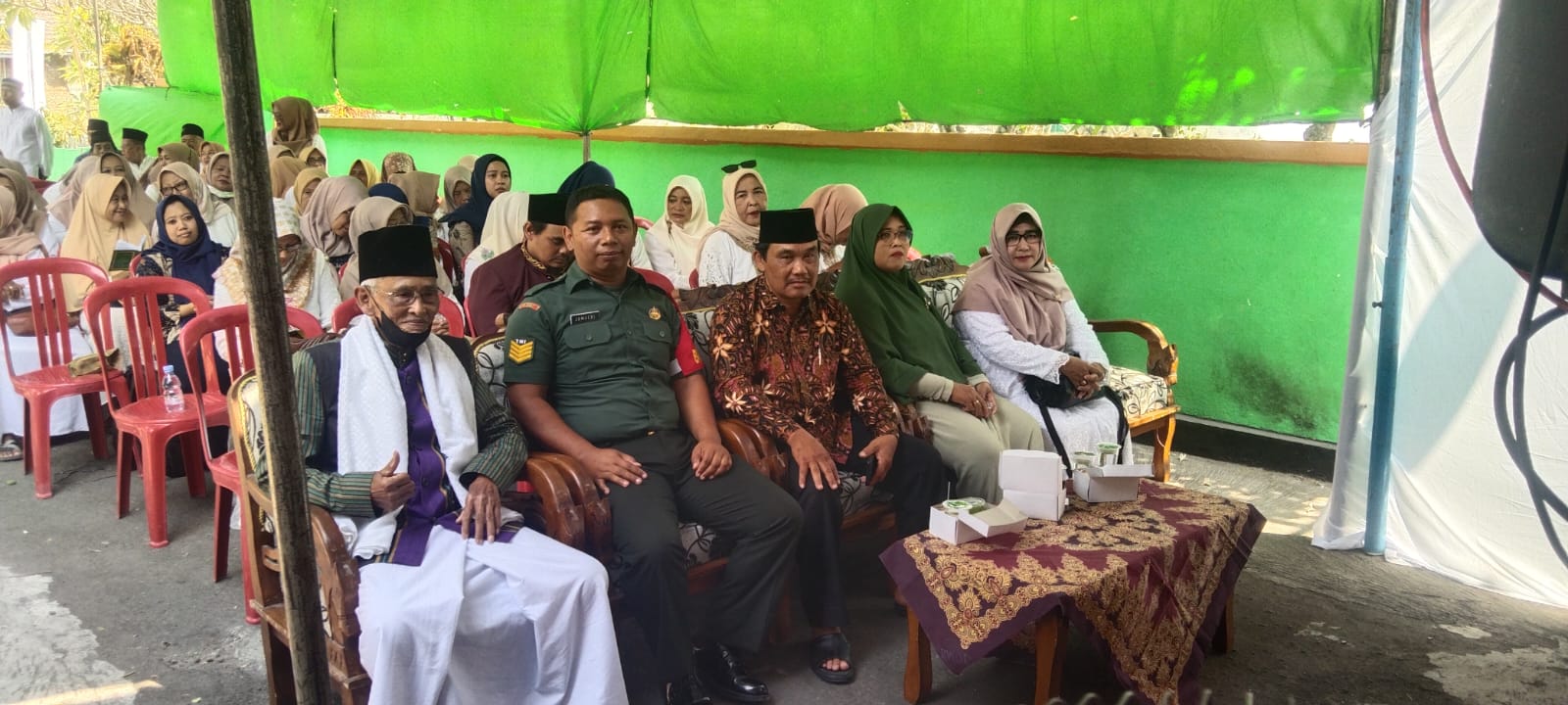 Safari Sholawat Al Barzanji Muslimat Desa Kajen, Ini Kata Babinsa Koramil Ceper