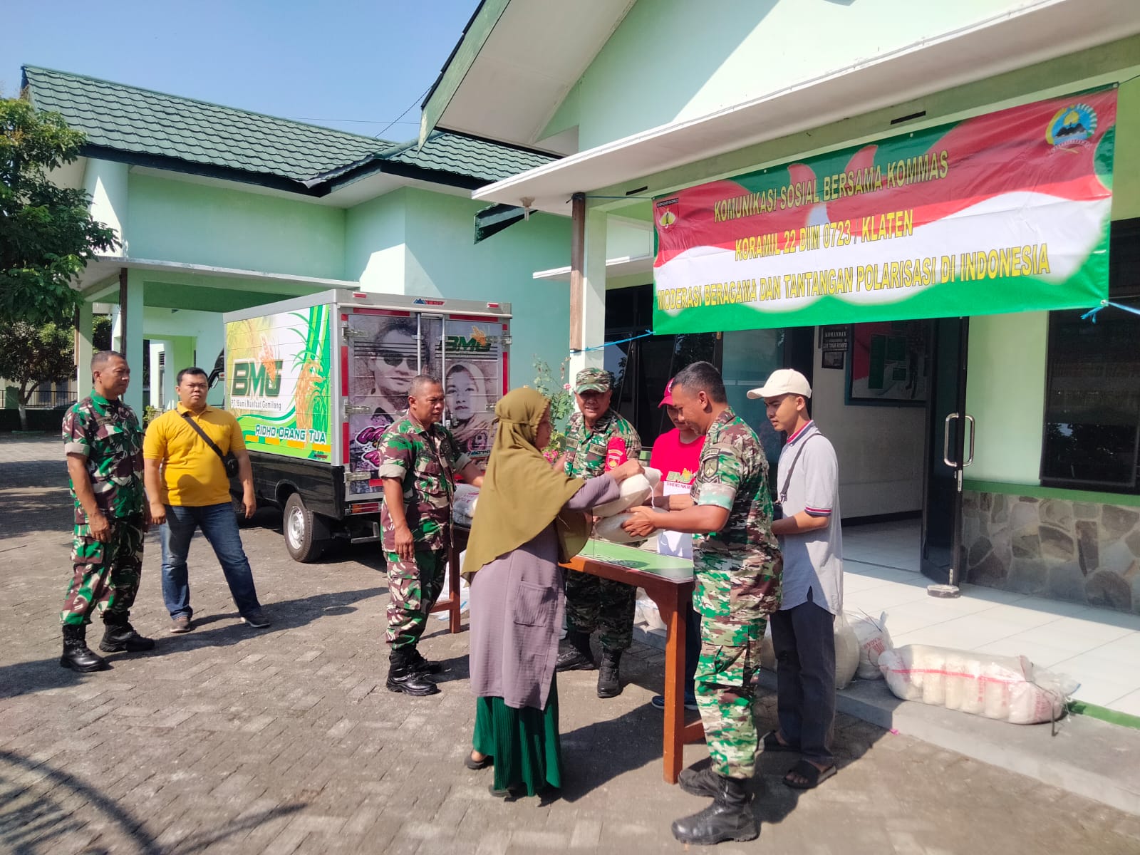 Bazar Murah Koramil 22 Wonosari Dengan PT Bumi Manfaat Gemilang (BMG)