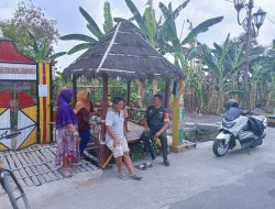 Babinsa Ceper Datangi Warga Himbau Waspada Bencana Alam