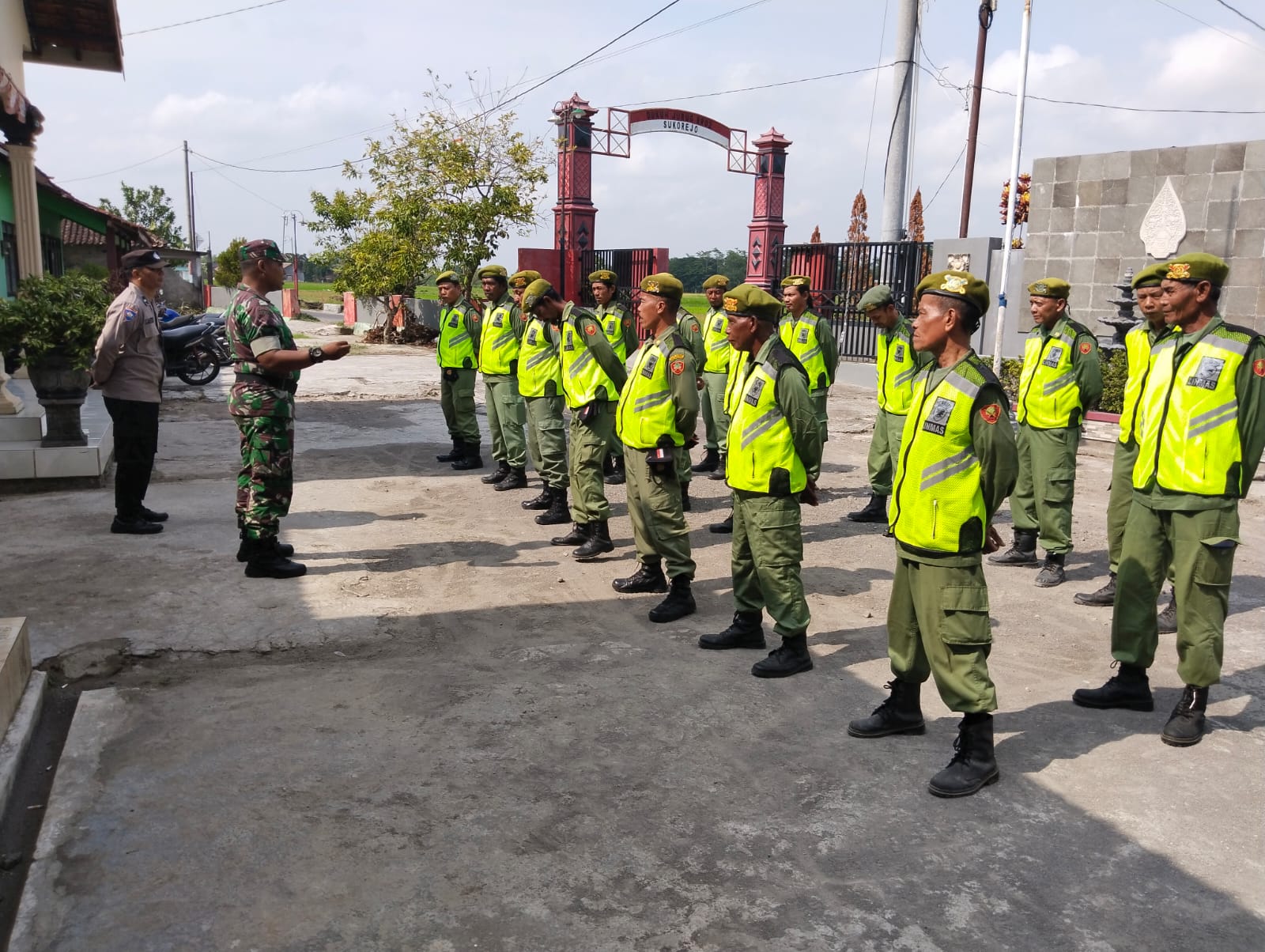 Babinsa Wonosari Pembinaan Linmas Sampaikan Ini