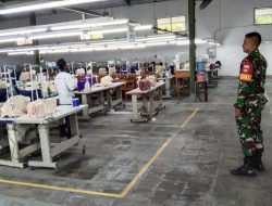 Ciptakan Keamanan Babinsa Ceper Datangi Security Jalin Komunikasi