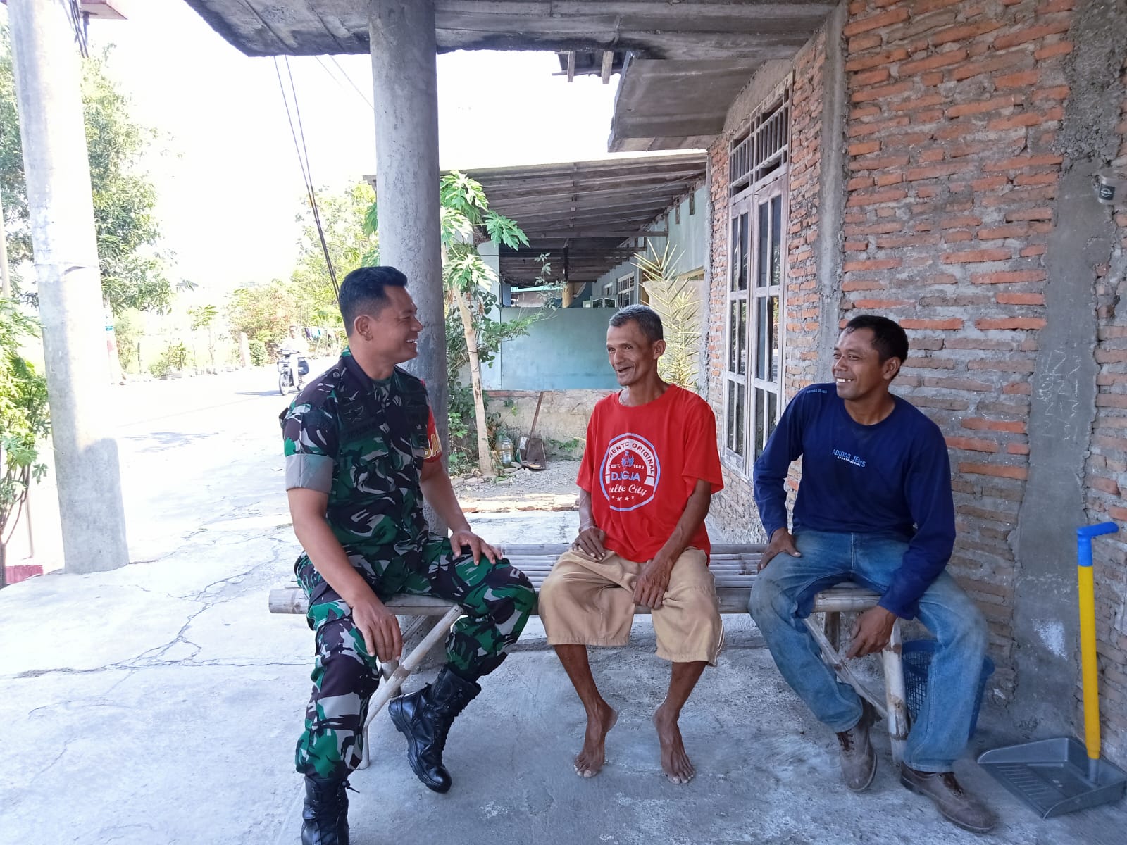 Babinsa Ceper Sambangi Warga Binaan, Sampaikan Ini