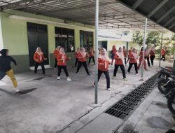 Tingkatkan Imunitas Tubuh, Persit KCK Ranting 23 Wonosari Senam Aerobik