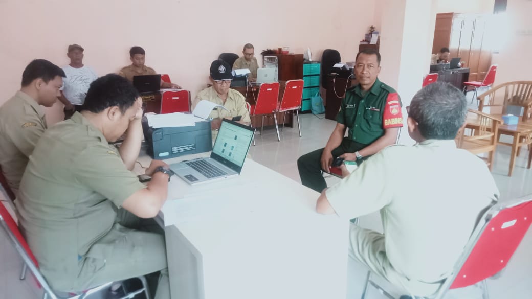 Harmonisnya Babinsa Wonosari Bersama Perangkat Desa Bentangan