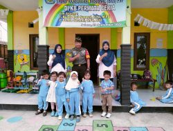 Sambangi PAUD Desa Binaan , Babinsa Prambanan Beri Motivasi Belajar