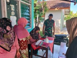 Gelar Posyandu Wilayah Binaan, Babinsa Wonosari Dampingi Bidan Desa
