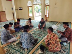 Sambangi Tokoh Agama, Babinsa Prambanan Sambangi Pengurus Masjid Binaan